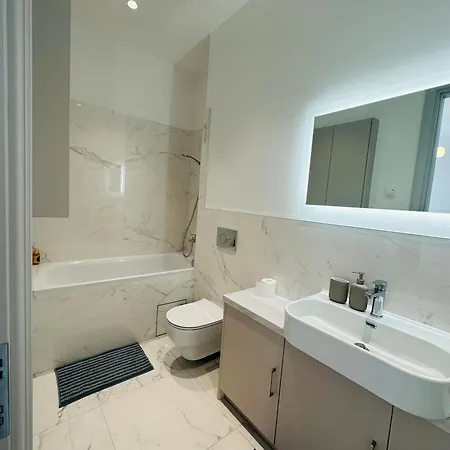 Appartement Modern Flat In